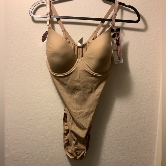 Bodysuit NWT - Picture 1 of 4